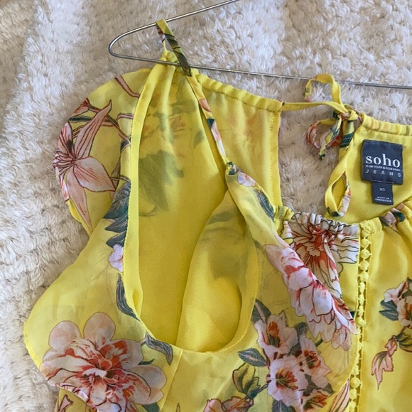 New York & Co yellow work attire blouse top shirt - Picture 6 of 11